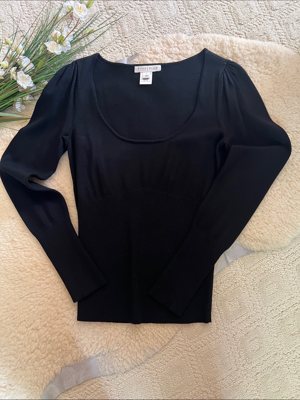 White House Black Market Black Scoop Neck Long-Sleeve Ribbed Top